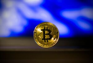 CME's New 24/7 Bitcoin Futures Launch Into Market Chaos: Opportunity or Risk?