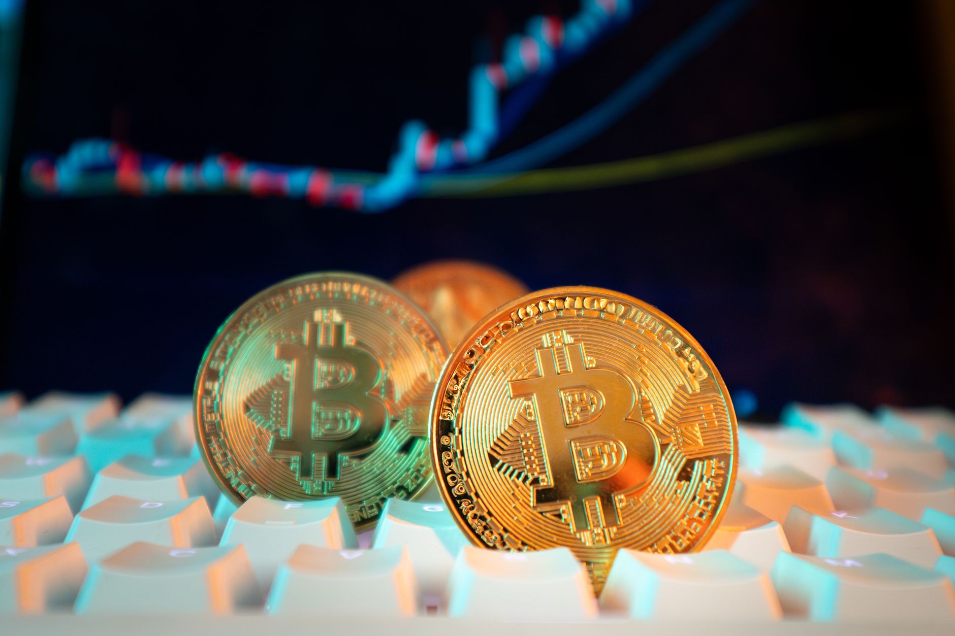 Institutions Turn to Bitcoin Options for Yield as Passive Holding Era Ends