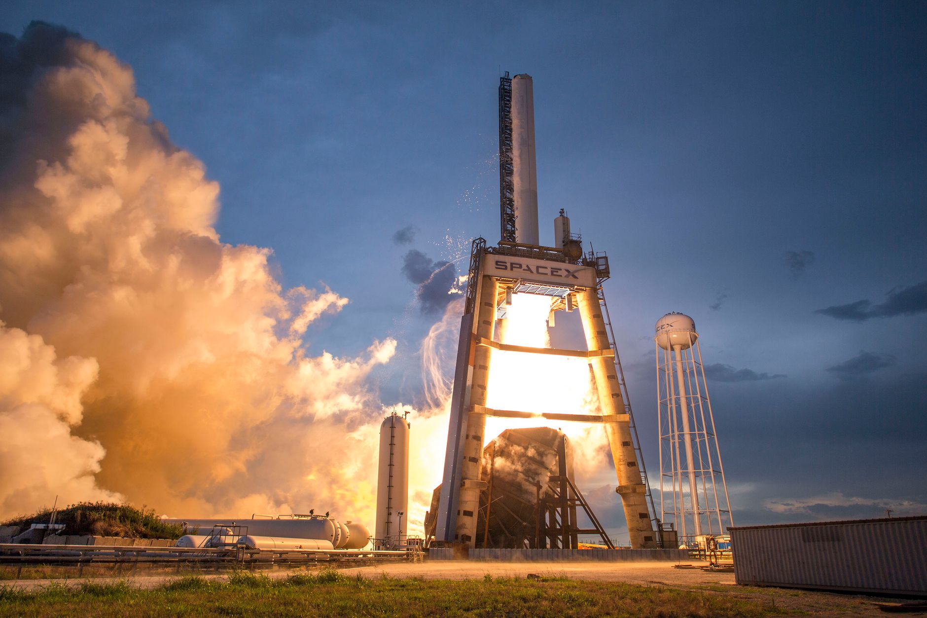 Tokenized SpaceX Share Programs Collapse as Real IPO Takes Off