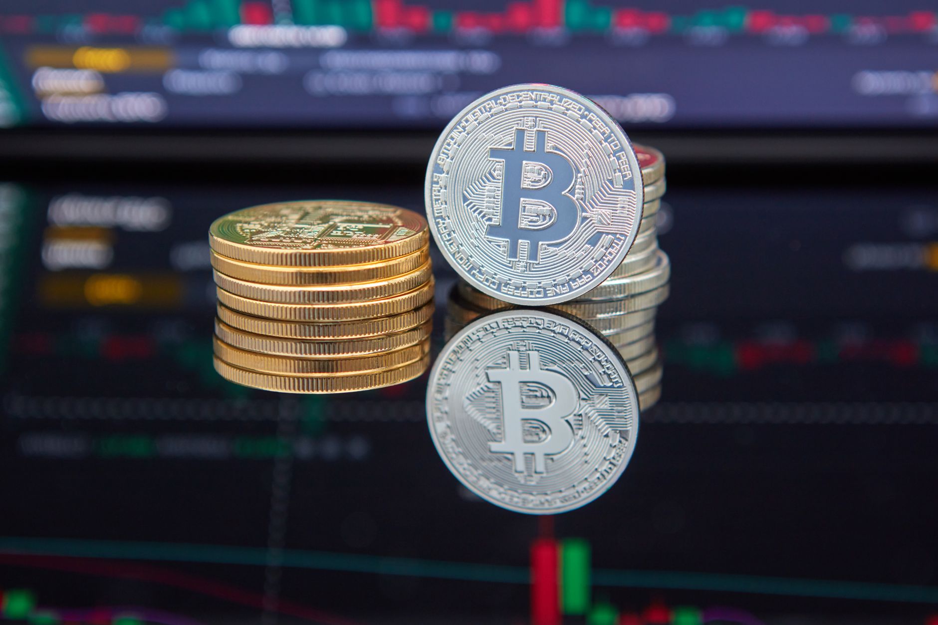 Bitcoin Battles $64K Ceiling: Breakout or Deeper Pullback Ahead?