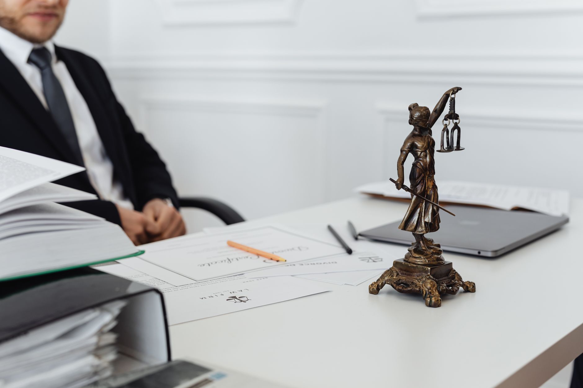 Federal Regulator Sues New Mexico Over Prediction Market Jurisdiction Clash